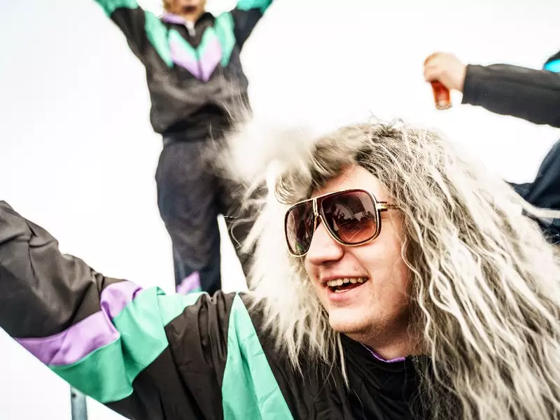 Party mit Verkleidung