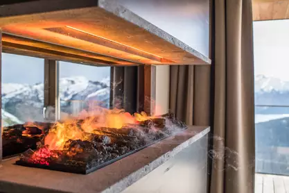 Dekoratives Feuer im Ofen